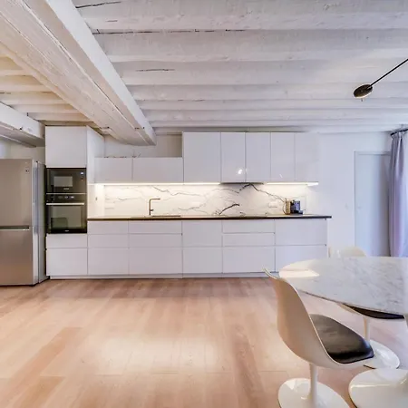 Tres Bel Saint Pierre * Bordeaux