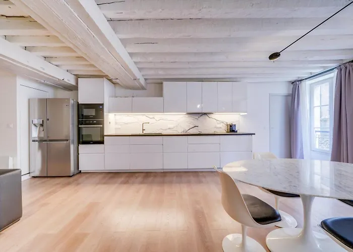 Tres Bel Saint Pierre * 보르도